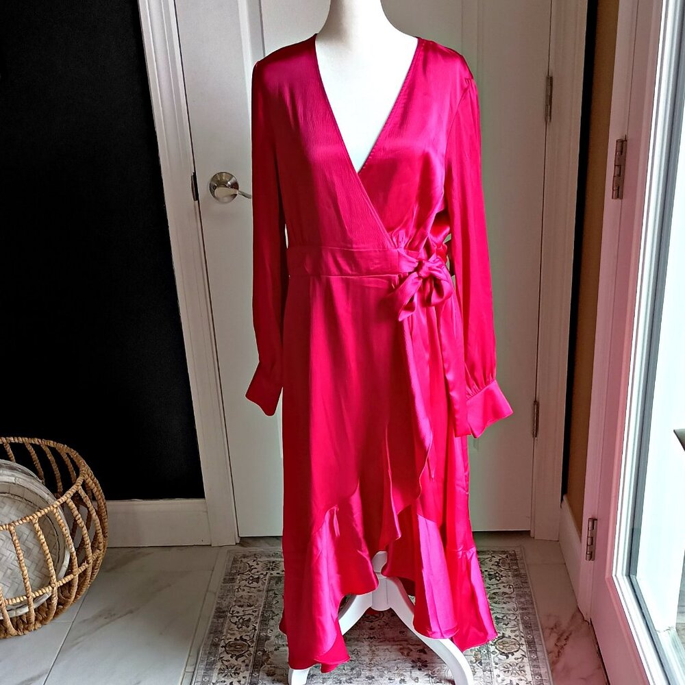 NEW! GORGEOUS SIDE TIE RUFFLE HEM DRESS SZ L
